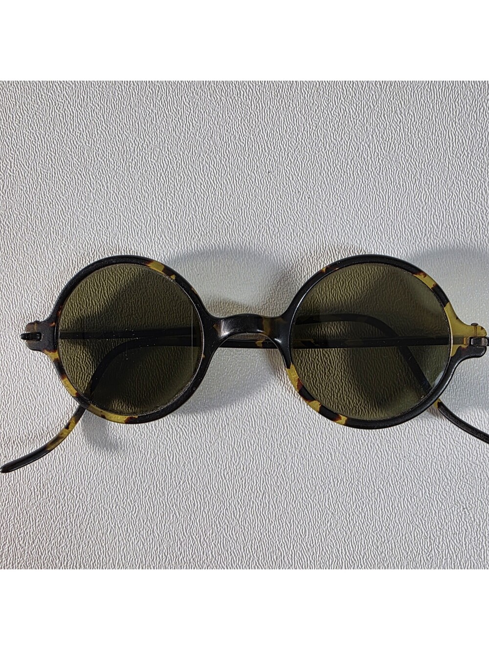 Vintage 1930s Round Tortoiseshell Sunglasses Green Lens